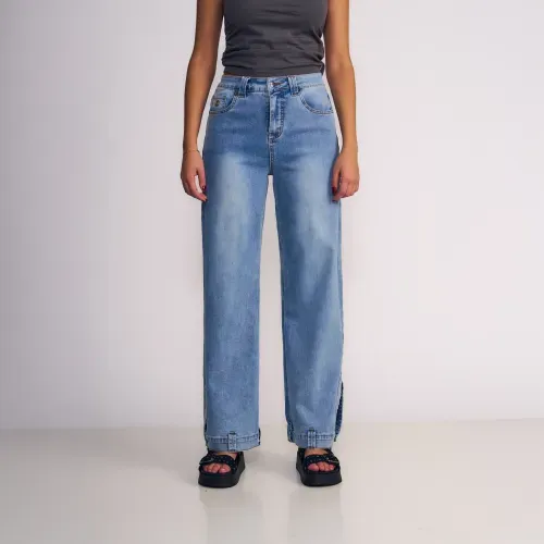 Jeans Wide Detalle En Basta