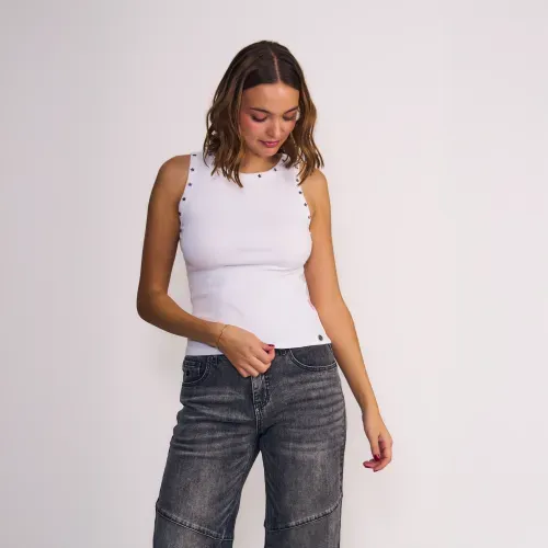 Polera Sin Mangas Street Core Tachas