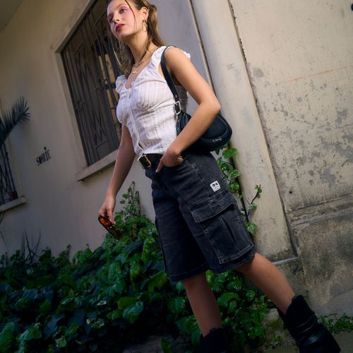 Short Denim Tipo Cargo Bermuda